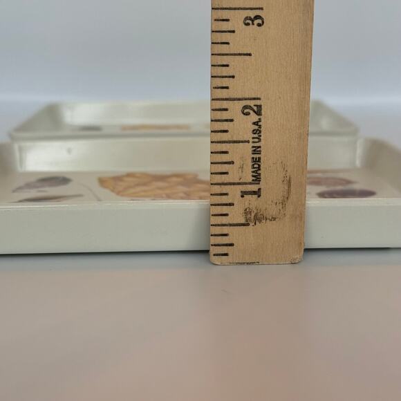 Vintage 1986 Melamine Sea Shell Trays 7"X5.5", Set of 2 - Picture 6 of 8